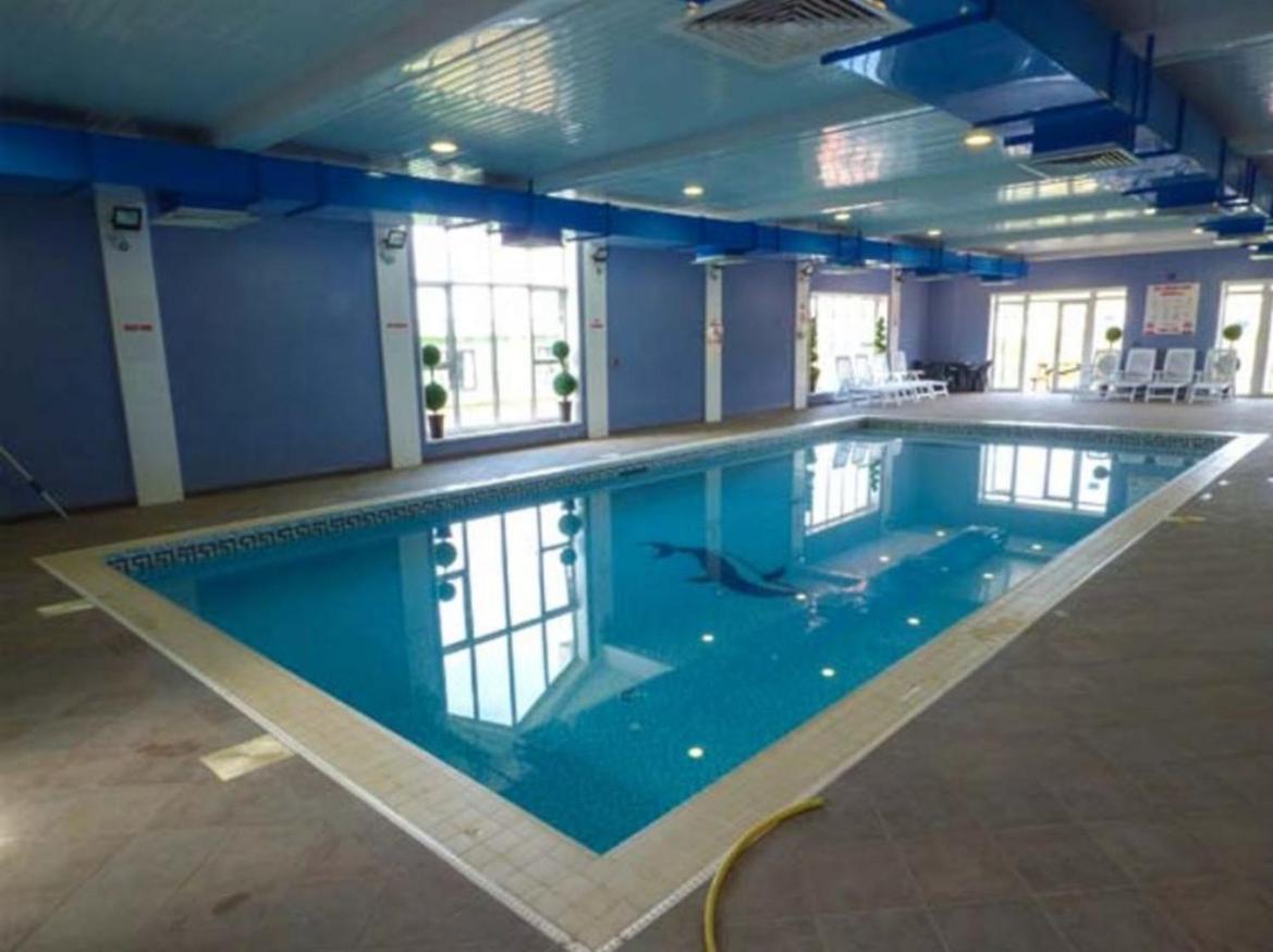 Spacious Luxury Escape With Sea Views And Pet Friendly At Clarach Bay Aberystwyth Exterior photo
